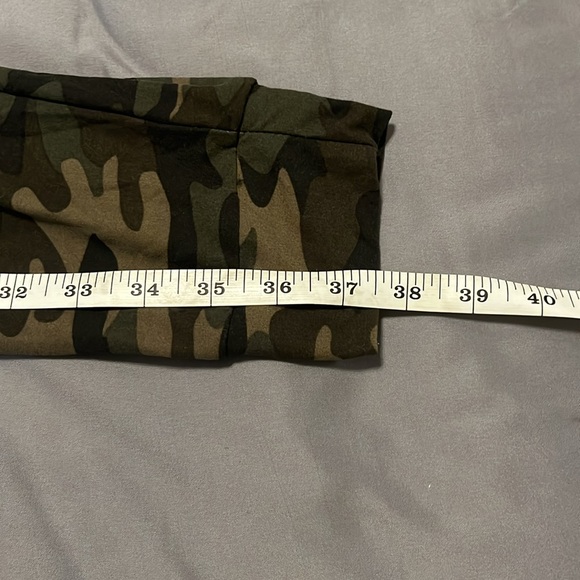 New Mix Camo Joggers - Picture 7 of 7